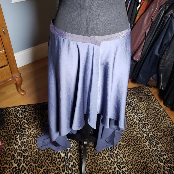 H&M CONSCIOUS HIGH LOW LONG TRAIN WRAP SKIRT NWT - Picture 7 of 8